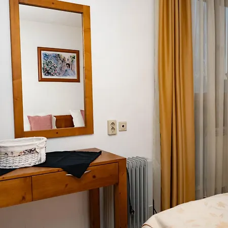 Daire St. John Hill Apartment, Bansko