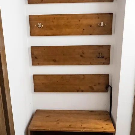 St. John Hill Apartment, Appartamento
